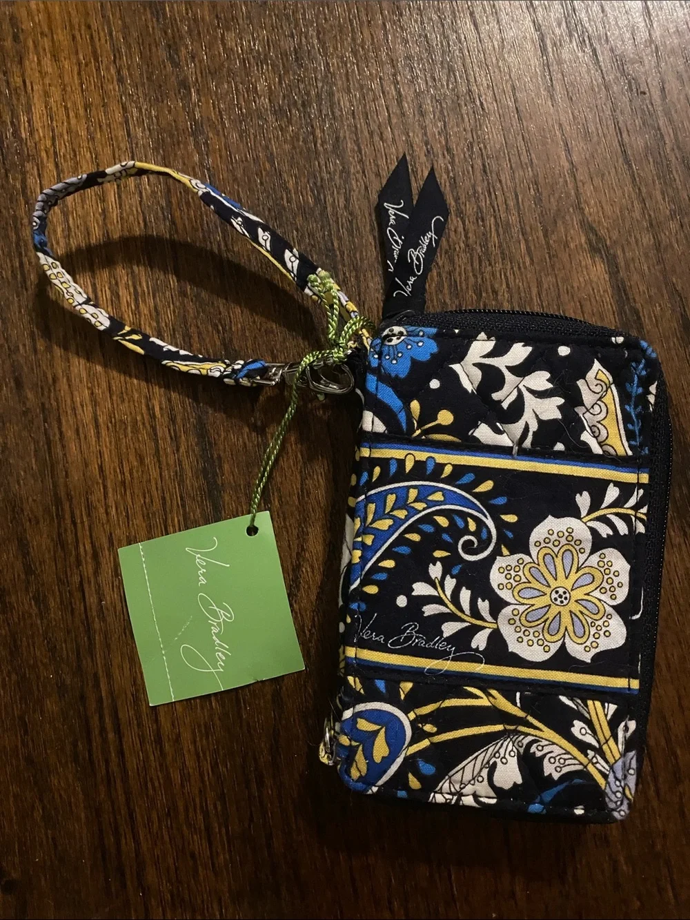 NWT Vera Bradley Ellie Blue Carry It All Wristlet